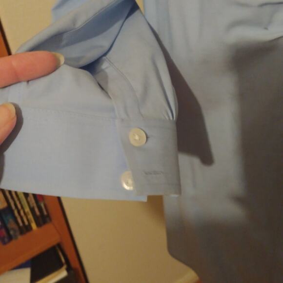 Eddie Bauer Top Baby Blue Button Down Long Sleeve Large - Picture 3 of 6